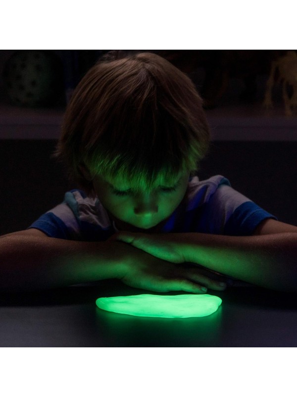 NATIONAL GEOGRAPHIC Earth Science Kit – 100+ Science Experiments & Activities for Kids, Crystal Growing, Volcano Science Kit, Rock Collection, STEM Project Toy for Boys & Girls (Amazon Exclusive)